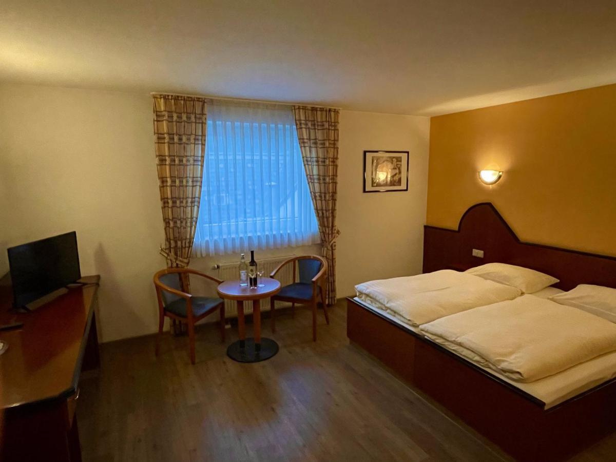 Hotel Haus Hubertus Elsdorf 外观 照片